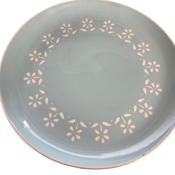 Harkerware Oven Dishwasher Proof Blue Floral 10.5" Round 3 Plates Dinnerware - Picture 5 of 16